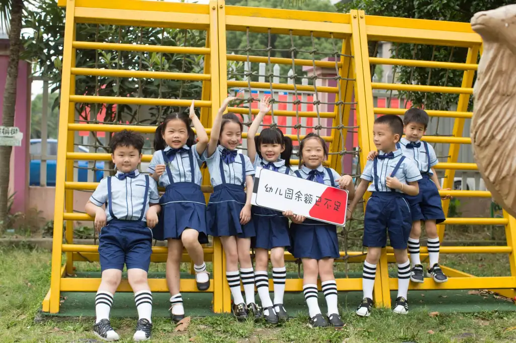 幼儿园户外攀爬架安全标准更新要点及采购适配建议正文配图 1